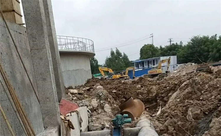 Q235BH型鋼，鋼材場(chǎng)鋼板卷管加工廠，dn2100螺旋焊管，KY2021防腐螺旋管