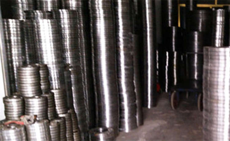 內(nèi)徑1000mm螺旋管，1324mm螺旋焊管，DN1800螺旋鋼管，鋼材場1700mm螺旋焊管