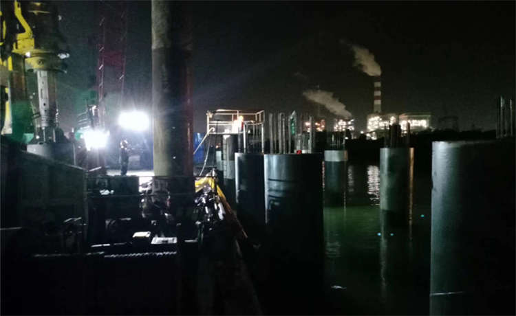 1000-20厚鋼立柱加工廠家，崇左DN400mm螺旋管，426螺旋焊管，大型螺旋鋼管廠家質(zhì)量可靠