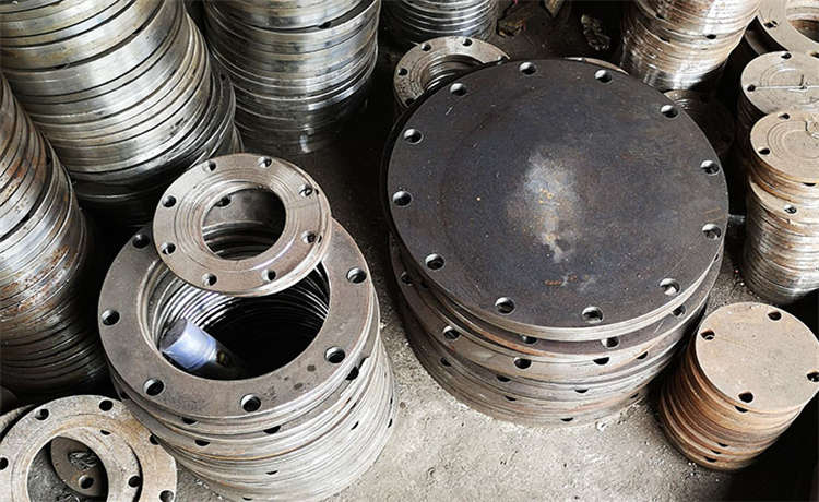 3420 724mm螺旋鋼管，清遠(yuǎn)711mm螺旋焊管，dn1000mm螺旋鋼管，鋼材場(chǎng)打樁螺旋鋼管